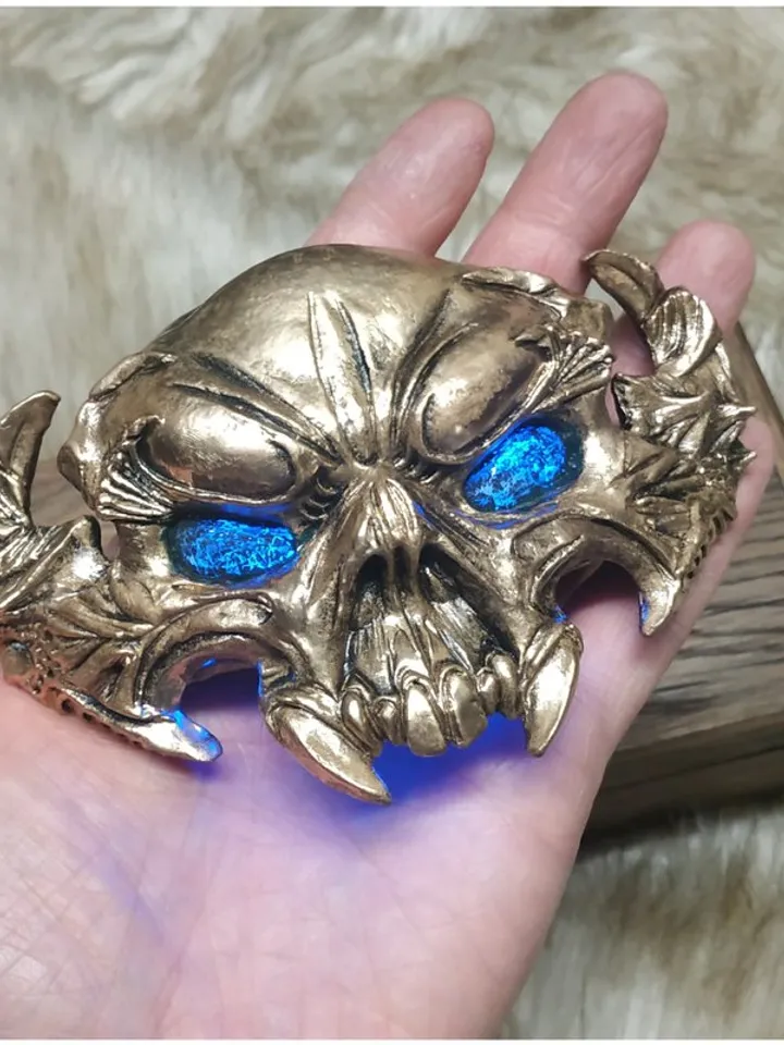 Belt buckle - Warhammer cosplay accessory - cosplay armor - Made to order - LED