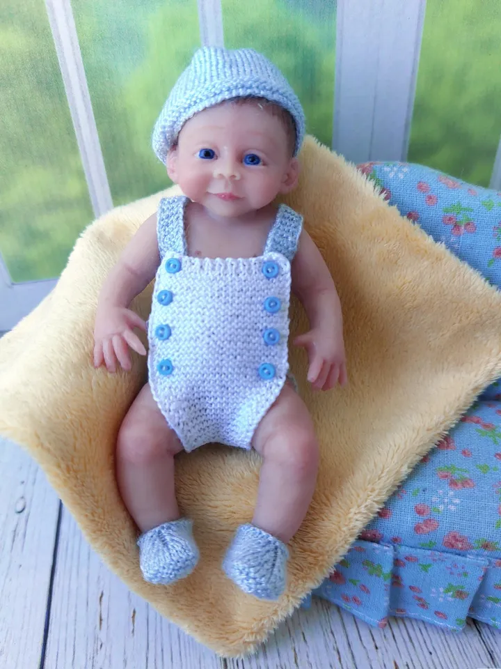 Miniature clothes for 4 inches Silicone baby doll. Creativhook