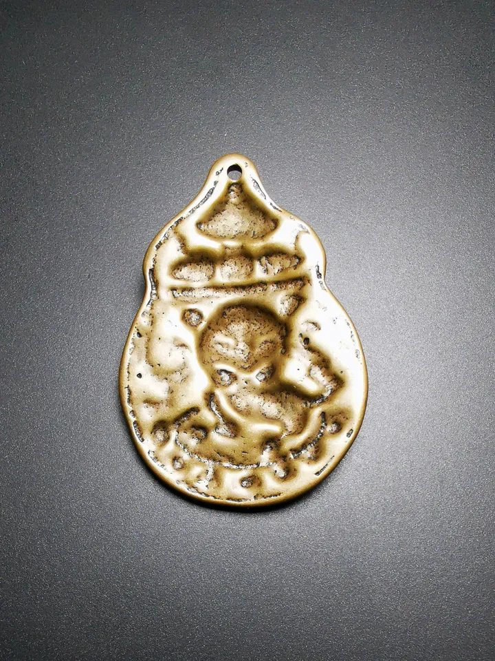 Gandhanra Antique Tibetan Buddhist Protective Pendant,Snow Lion Amulet Badge,50years old