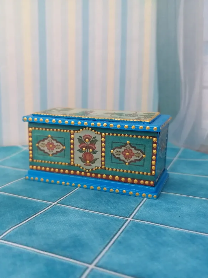 Doll box. Miniature. 1:12.