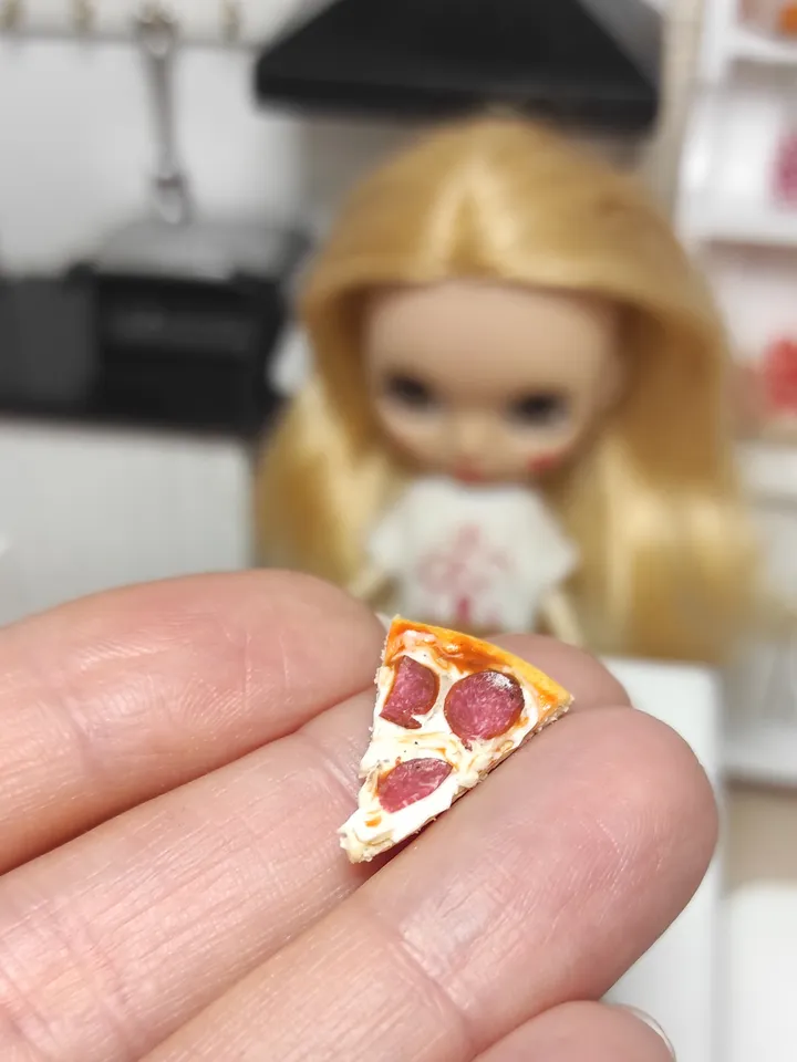pizza for dolls, realistic pizza size 1 12, 1 6 scale, miniature for dollhouse, mini food, fast food for dolls, pizza
