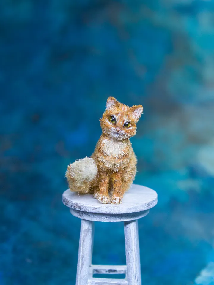 MINIATURE cat for dollhouse decoration