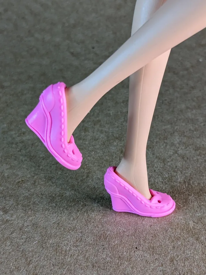 Pink wedge shoes for 1/6 scale female dolls