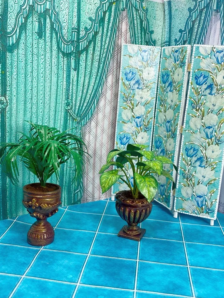 Flower in a flowerpot for a dollhouse. 1:12. handmade. dollhouse miniature. Plants for a doll.