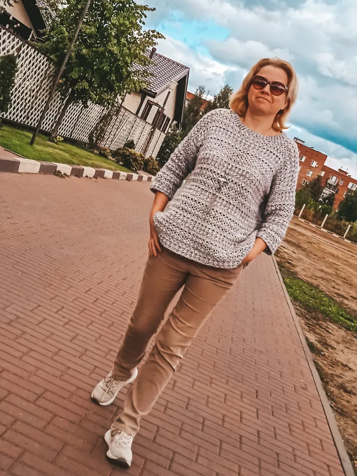 Oversized Cosy Women's Sweater Lea Crochet Pattern