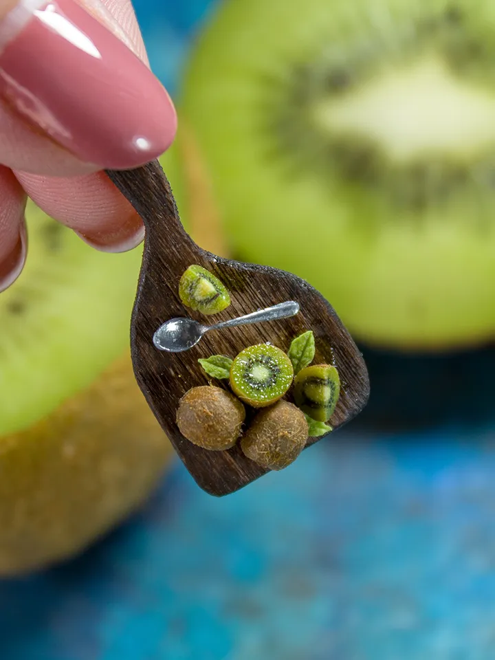 TUTORIAL Miniature polymer clay kiwi cane with polymer clay