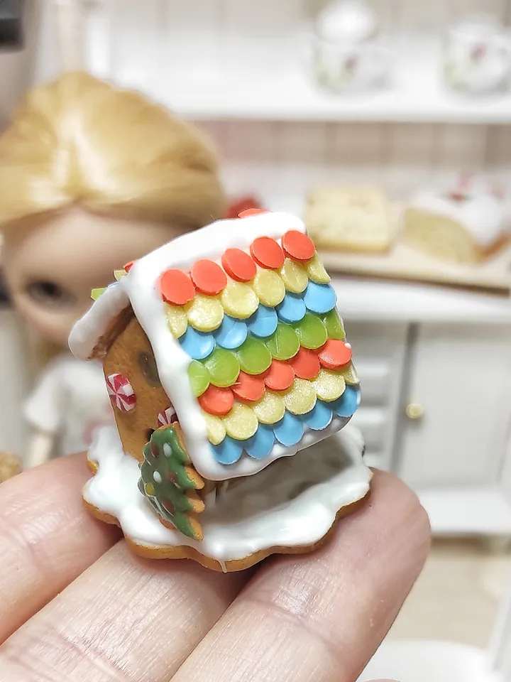 Realistic New Year miniature for dolls house - gingerbread house for dolls - food for dolls - realistic miniature