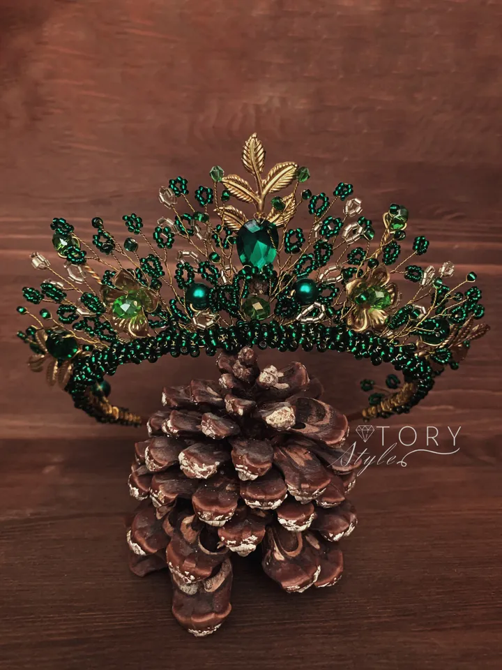 Green crown, Gold green crown, Silver Green crown, Emerald crown, Emerald tiara, Emerald diadem, Emerald headpiece, Green tiara, Elven crown, Elven tiara, Elven diadem, Wedding crown, Forest wedding, boho accessories, elf tiara, emerald wedding