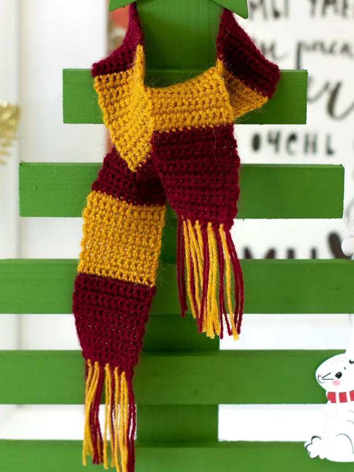 Doll clothes Harry Potter Gryffindor costume for 13 inch dolls Paola Reina, Siblies Ruby Red for Halloween or Christmas