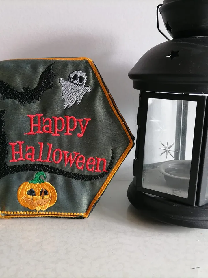 Machine Embroidery Design Box for toys(design and master class)