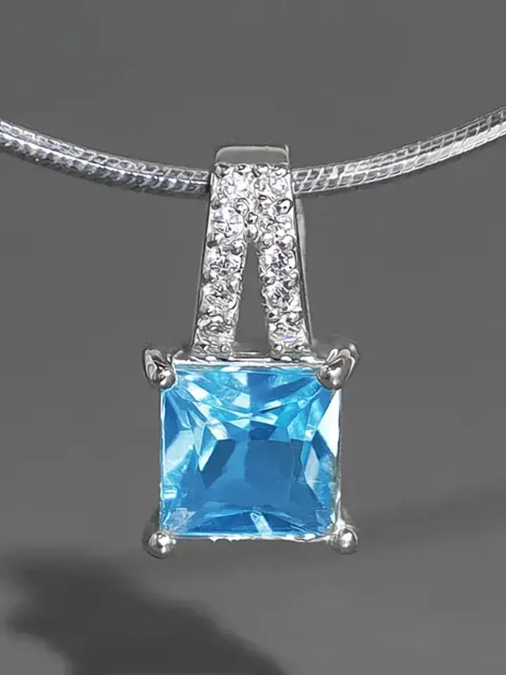 Pendant blue silver 925 with cubic zirconia