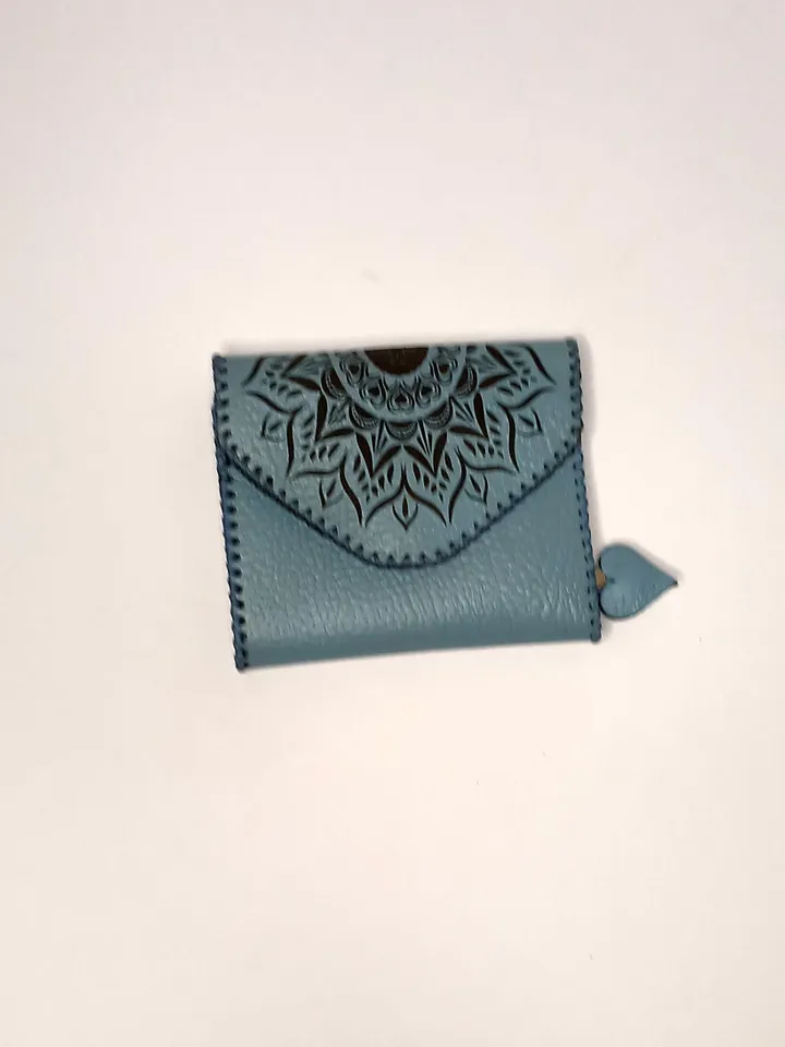 Leather Women Wallet, Handcrafted Bifold Wallet for Women Made from Cowhide Leather, Leather Wallet Women Slim ID Credit Card Wallet.