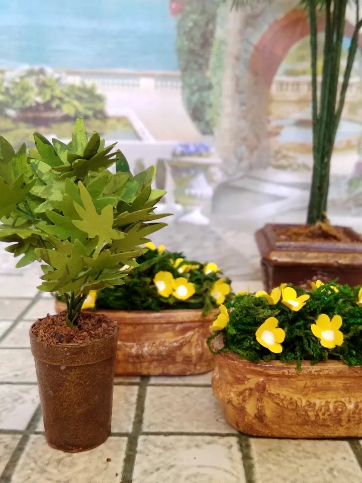 Bush of a plant in a pot for a dollhouse.1:12 scale.