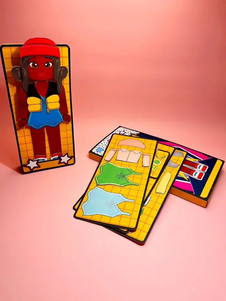 Roblox paper doll yellow