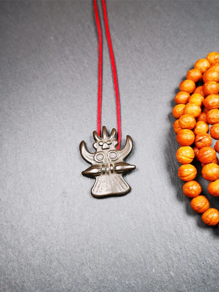 Gandhanra Antique Tibetan Buddhist Amulet Pendant,Garuda,Garula,Suparna,Golden-winged Bird,Made of Thokcha, 1.38"