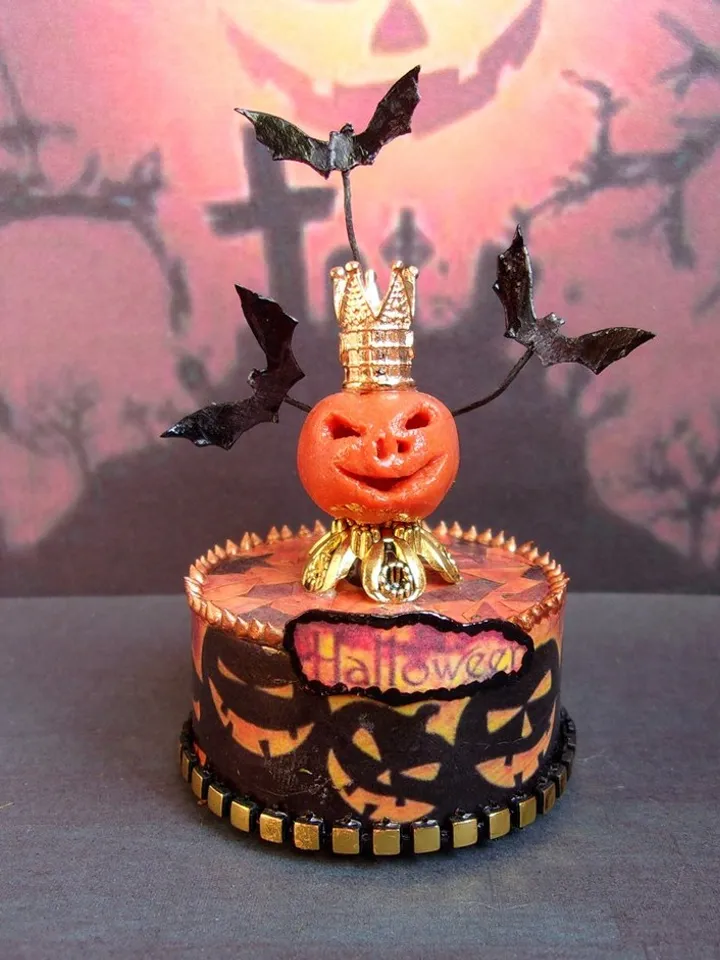 Puppet theater for Halloween. Pumpkin with illumination and bats. 1:12. dollhouse miniature. handmade.