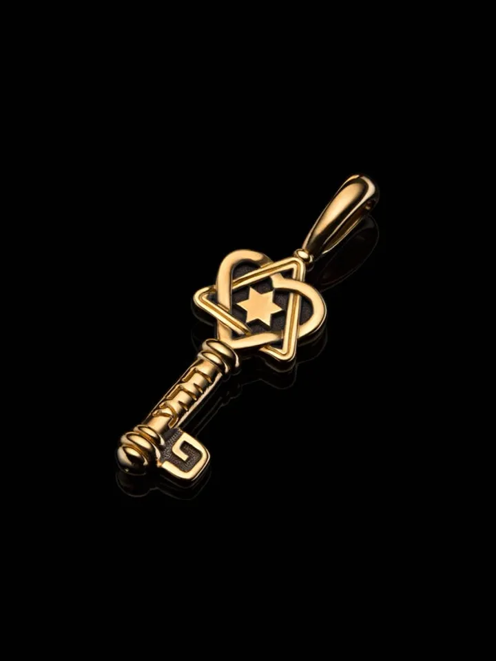 Pendant Key Jewish happiness.