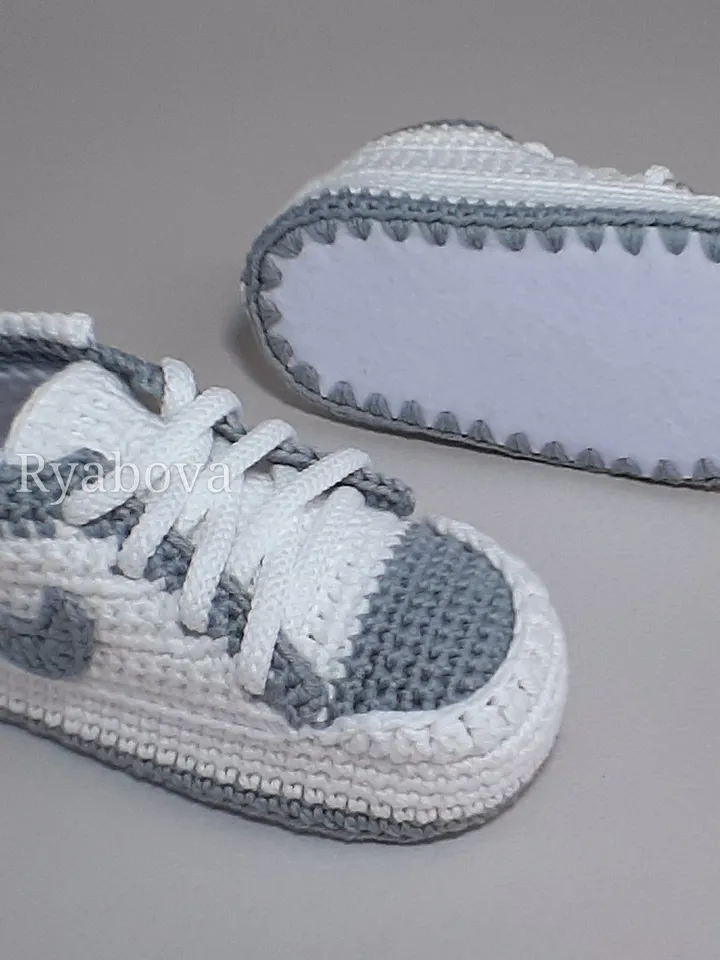 White baby shoes crocheted sneakers, gift for boy or girl, baby first footwear, baby shower gifts, nursery cute decor
