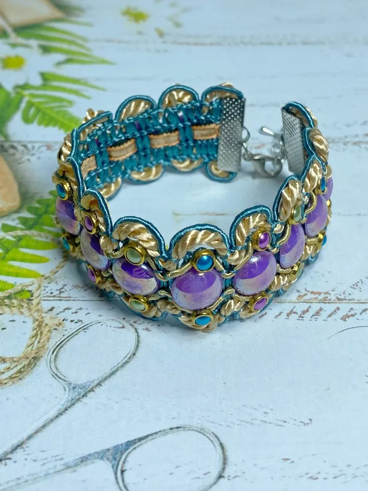 Summer bright handmade bracelet. Handmade jewelry