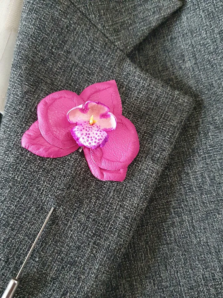 Pink orchid men's lapel pin Leather boutonniere for him 3rd anniversary gift, art.57