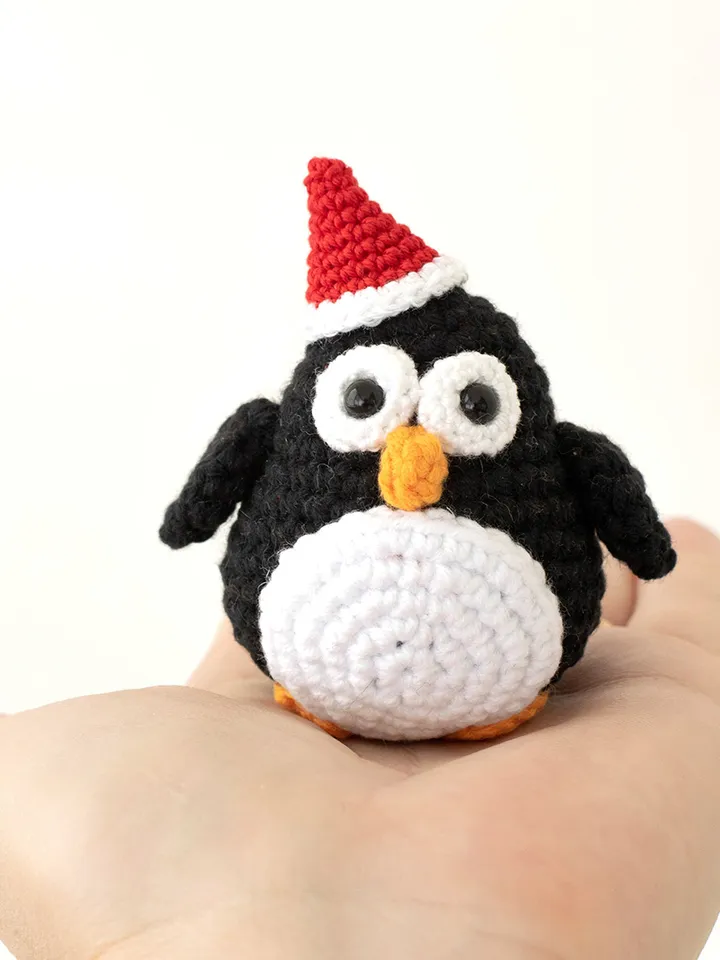 Stuffed penguin with bow tie Christmas gift idea, crochet penguin, cute little penguin figurine, miniature penguine toys