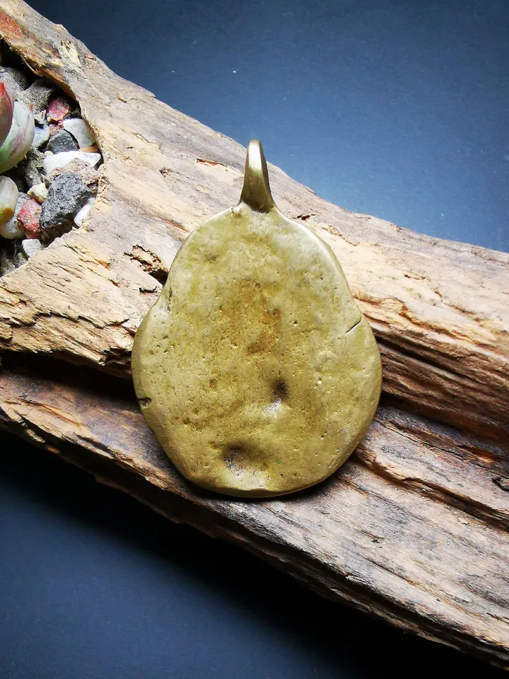 Gandhanra Antique Tibetan Buddhist Protective Amulet Pendant,A Tibetan vajra (club) and tribu (bell),Made of Copper, 50 years old