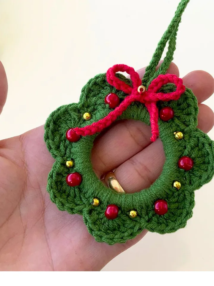 Crochet Wreath Pattern - Easy Christmas Tree Decoration & Ornament PDF for Beginners - Holiday Craft DIY
