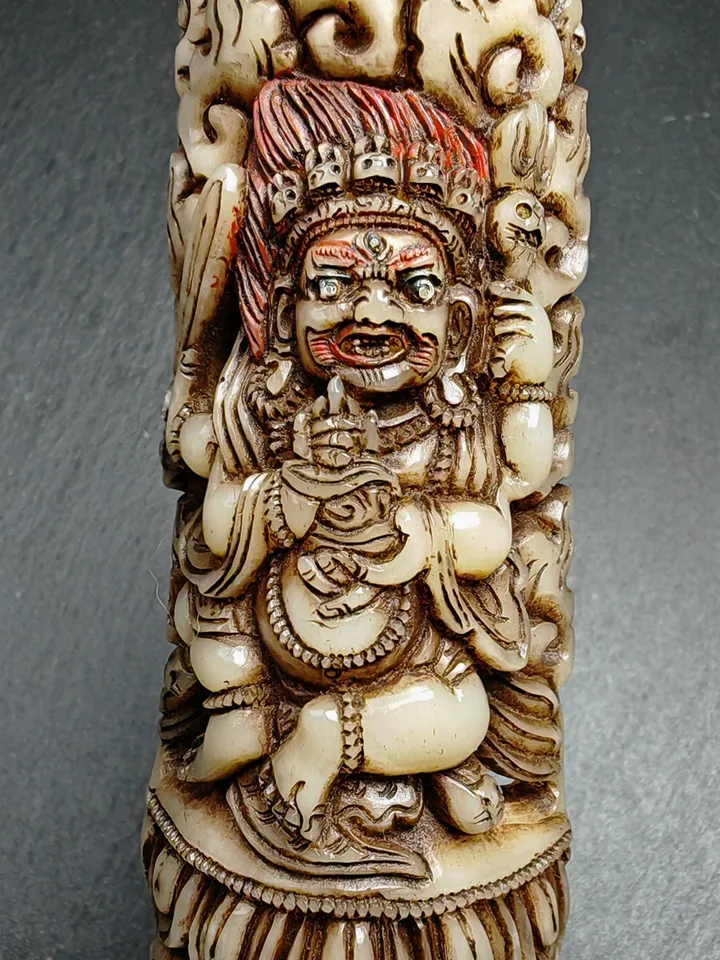 Leg Bone Carved Mahakala Statue,Nak po chen po Kapala Amulet Badge,Gandhanara Old Tibetan Buddhism,20th,140mm × 36mm