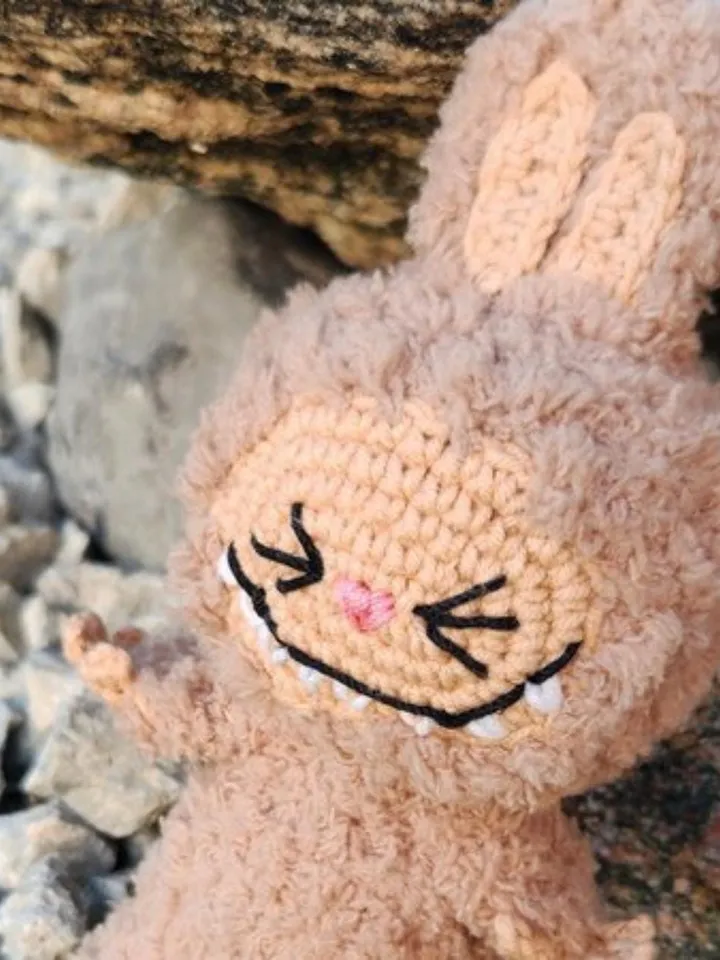 Smiling Bunny CROCHET PATTERN, Labubu Inspired Amigurumi Plushies, Creepy Cute Monster Rabbit Toy, Ugly sweetie Lafufu
