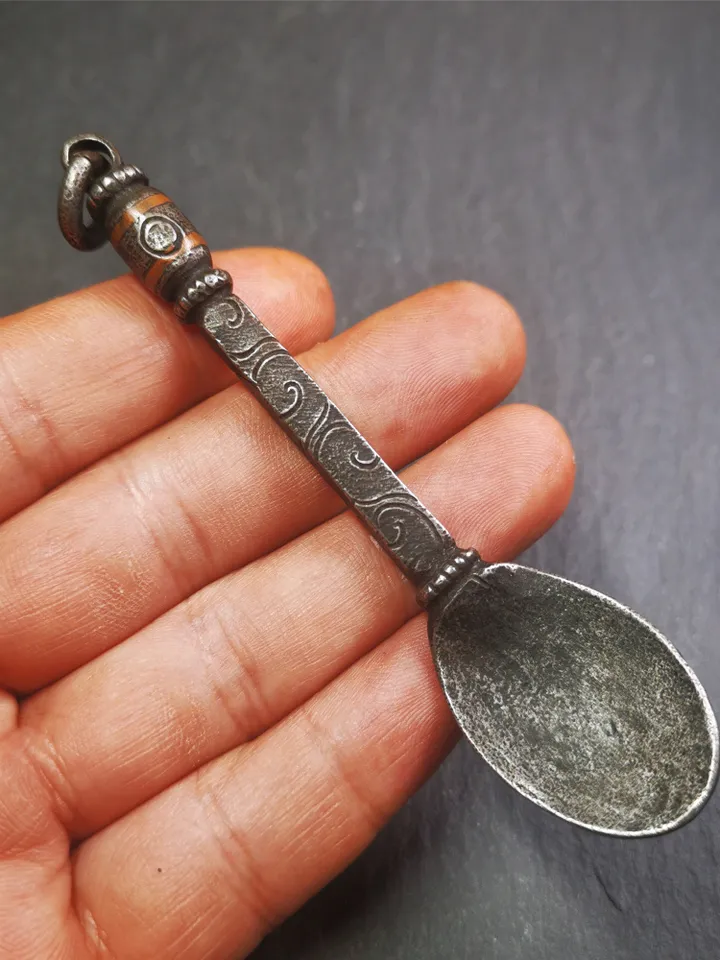 Gandhanra Handmad Tibetan Buddhist Tsog Offering Spoon,Serving Ritual Implement for Worship Ceremony,4.0" Length