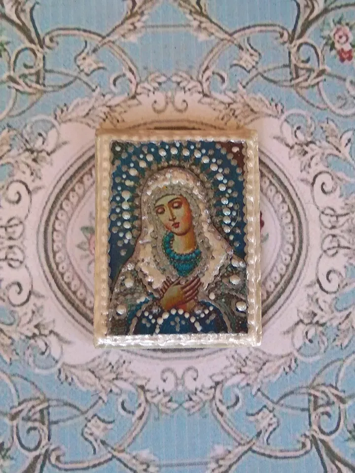Miniature icon. Christmas.1:12 scale.Dollhouse miniature. Christmas. 1:12.Handmade.