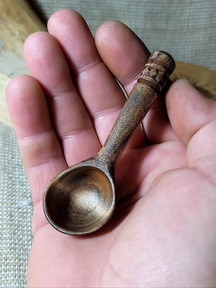 Handmade wooden coffee scoop, tea scoop, measuring spoon, Wooden gift coffee lovers, 9th anniversary willow wood spoon