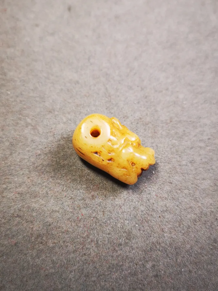 Gandhanra Tibetan Yak Bone Carved Dragon Shape Guru Bead,T-drilled 3-Hole Prayer Bead,Mala Bead,Connector Bead for Buddhist Bead Accessories
