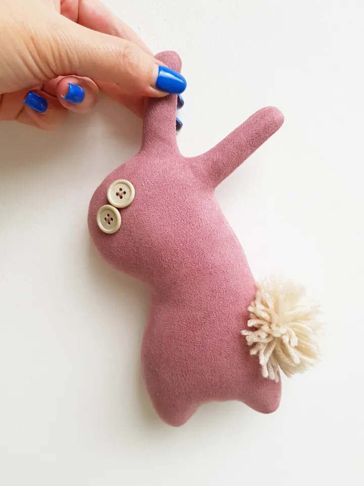 Bunny doll sewing pattern PDF digital tutorial in english, stuffed animal sewing diy