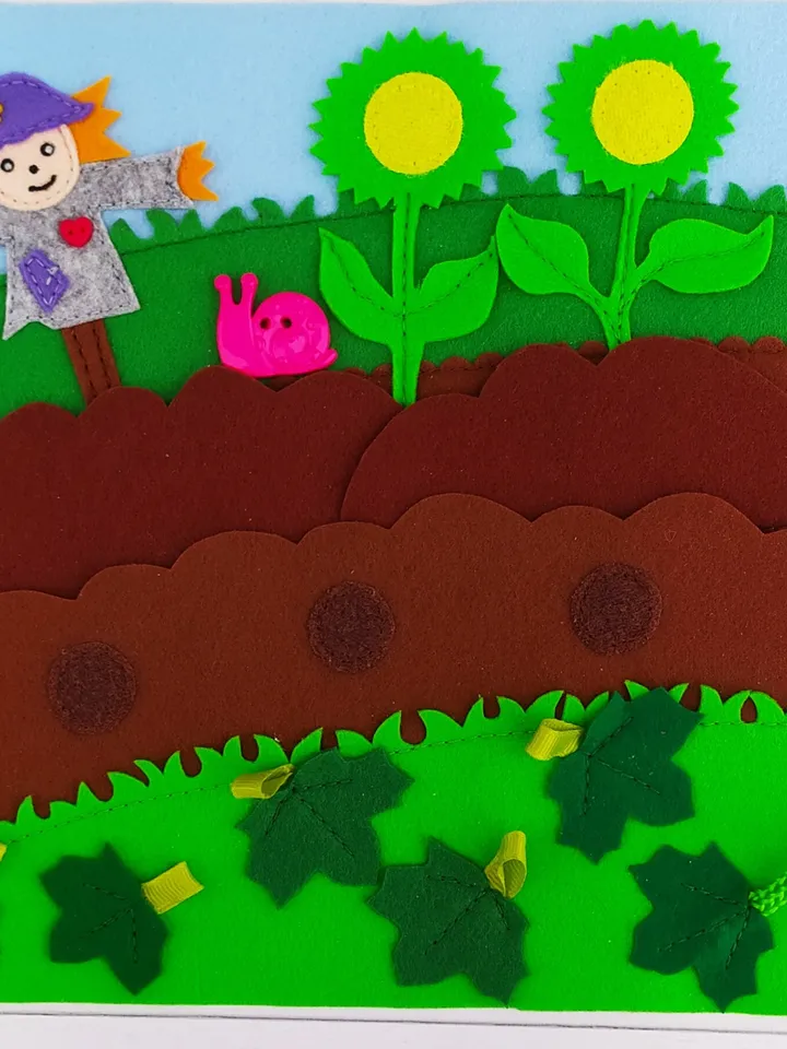 Garden Quiet book pattern, Felt book pattern, Felt vegetable pattern for kids, Soft montessori book sewing ideas for toddler