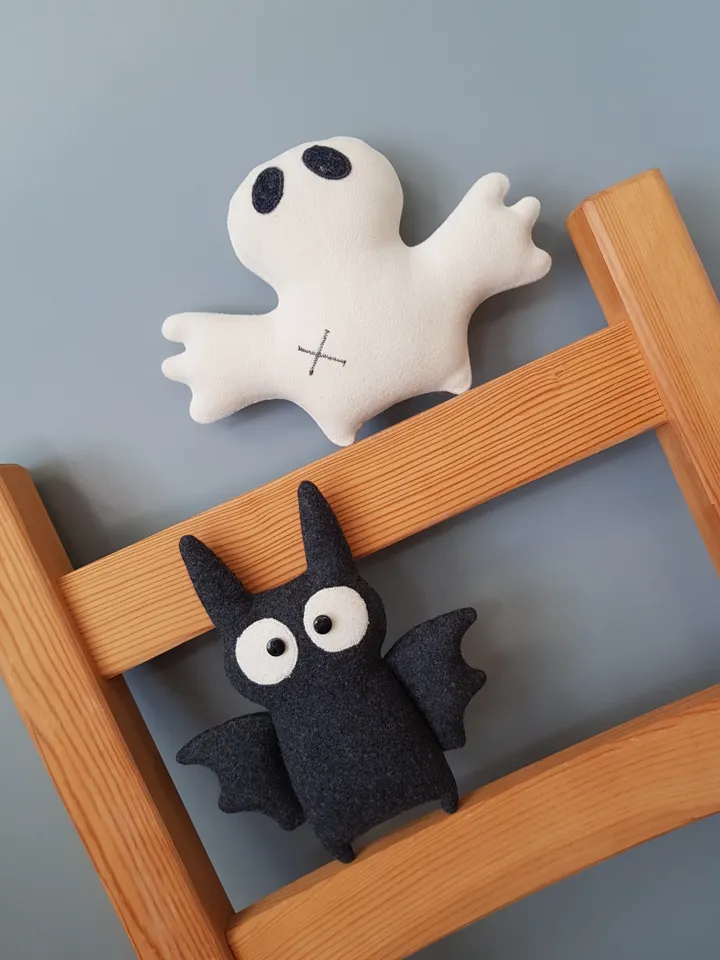 Halloween doll sewing pattern PDF, white ghost, digital tutorial in english, rag doll diy