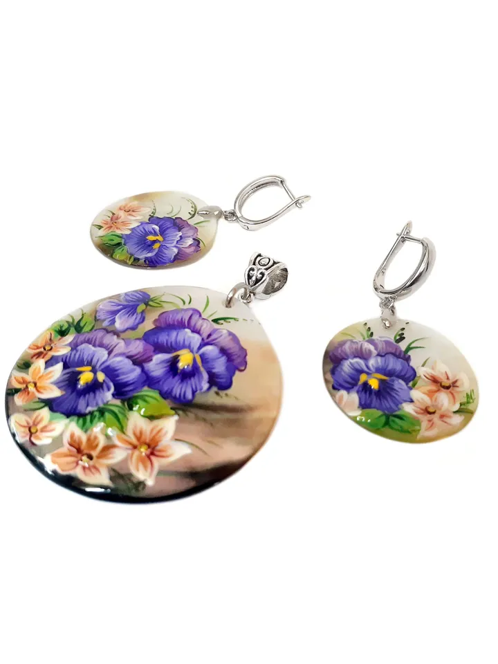 Handmade jewelry set: Purple Wild pansies flower on handmade jewelry set • Violet floral pendant necklace • wood viola flower earrings