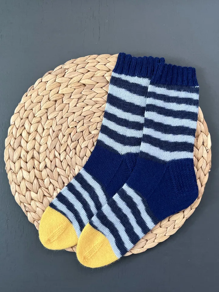 Mens striped knitted socks/ Warm knitted accessory