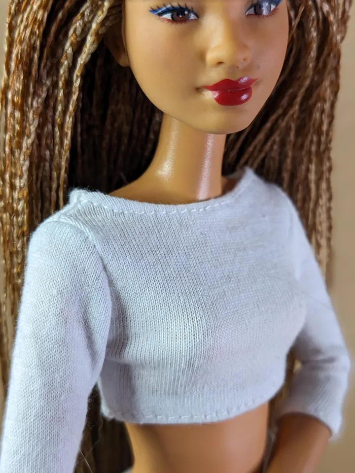 White long-sleeve top for 1/6 scale fashion female dolls