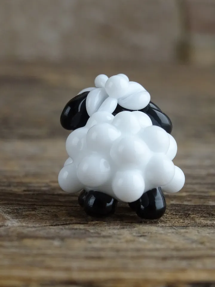 Sheep figurine Sheep gift Miniature sheep Sheep ornament Tiny glass animals Black sheep Miniature animals Terrarium figurines Glass figures