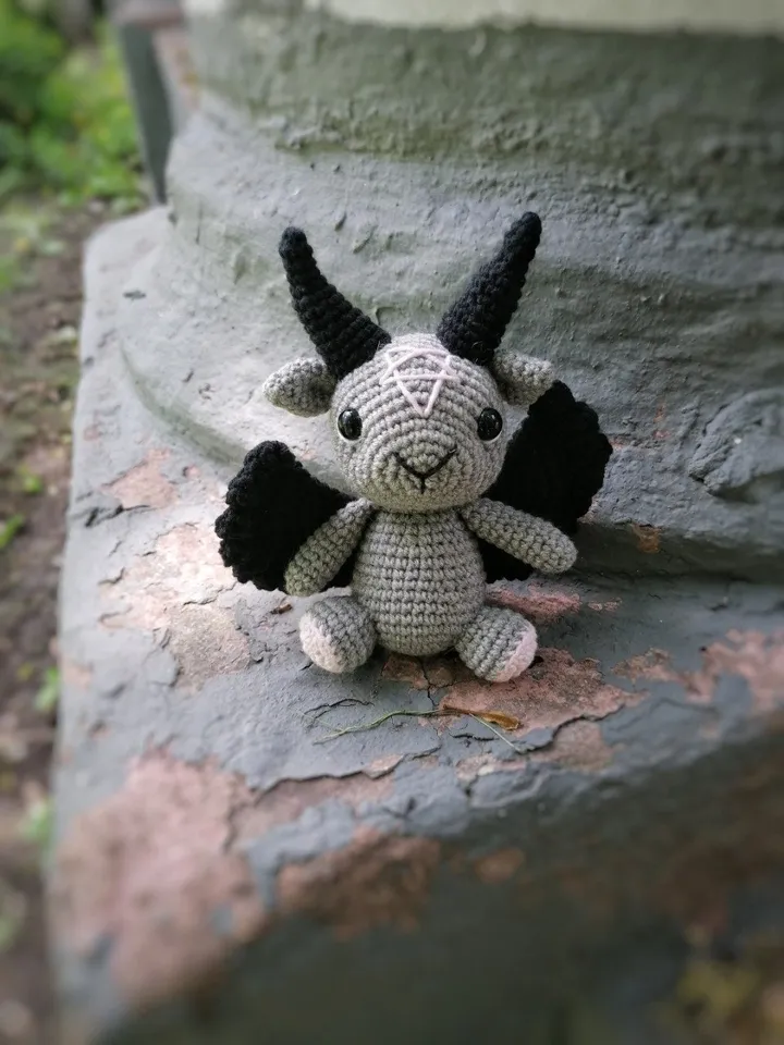 PDF CROCHET PATTERN Baphomet, occult toy, cute little goat, baby baphomet , baphomet amigurumi, cute baphomet, crochet baphomet, tutorial