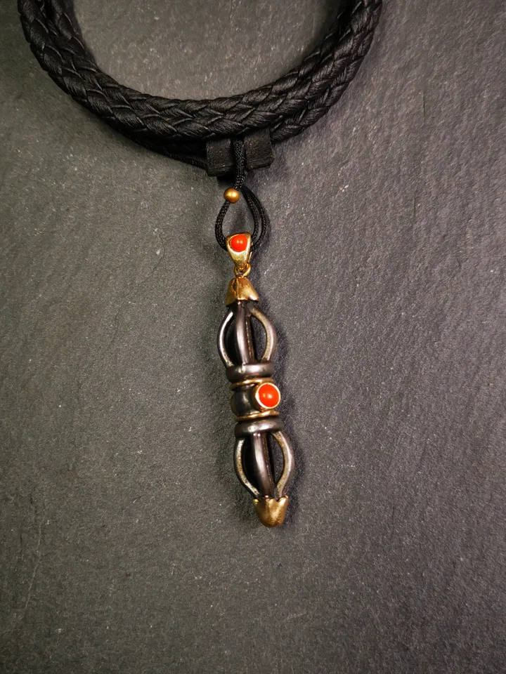 Gandhanra Tibetan Buddhist Amulet,Vajra Pendant, Made of Cold Iron,Inlaid with Agate
