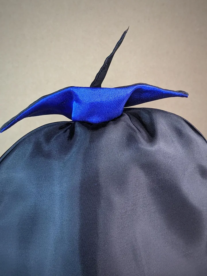 Two-sided black & blue Halloween Vampire cape for 13 inches fashion dolls