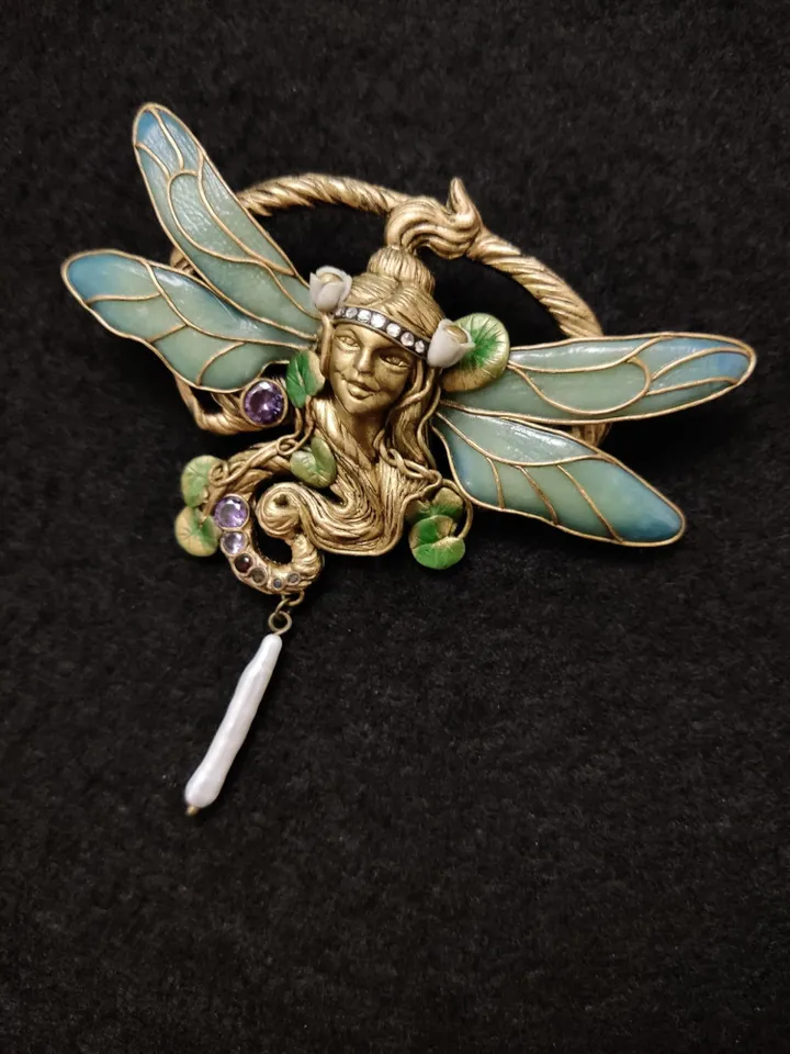 Dragonfly brooch,dragonfly pin,Insect brooch,Dragonfly charm,Dragonfly jewelry