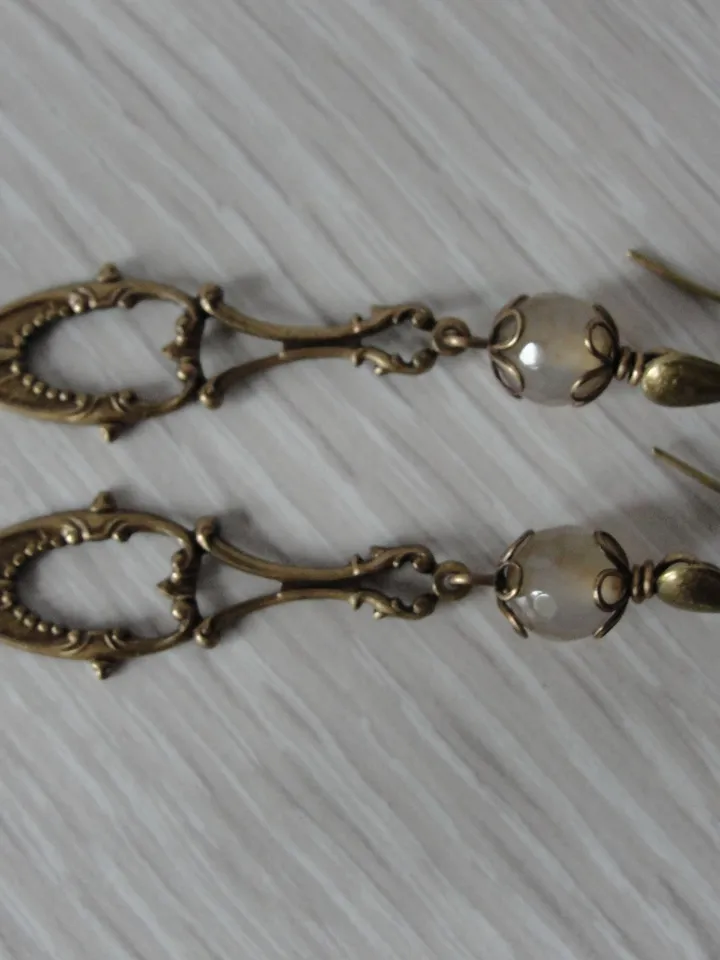 Boho Shabby chic Vintaj solid and natural brass with agate beads earrings