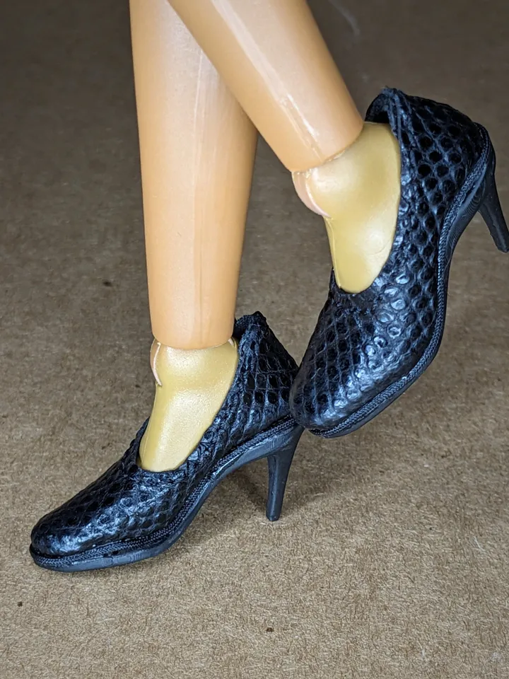 Handmade black heels snakeskin leather shoes for 16-inch Fashion Royalty dolls (FR16)
