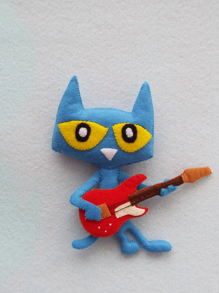 Pete the cat with a guitar, toy felt