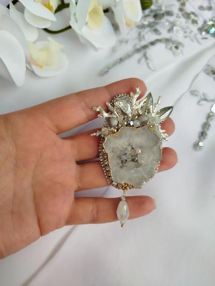 Handmade natural raw stone agate brooch for coat jacket, pin with gemstones