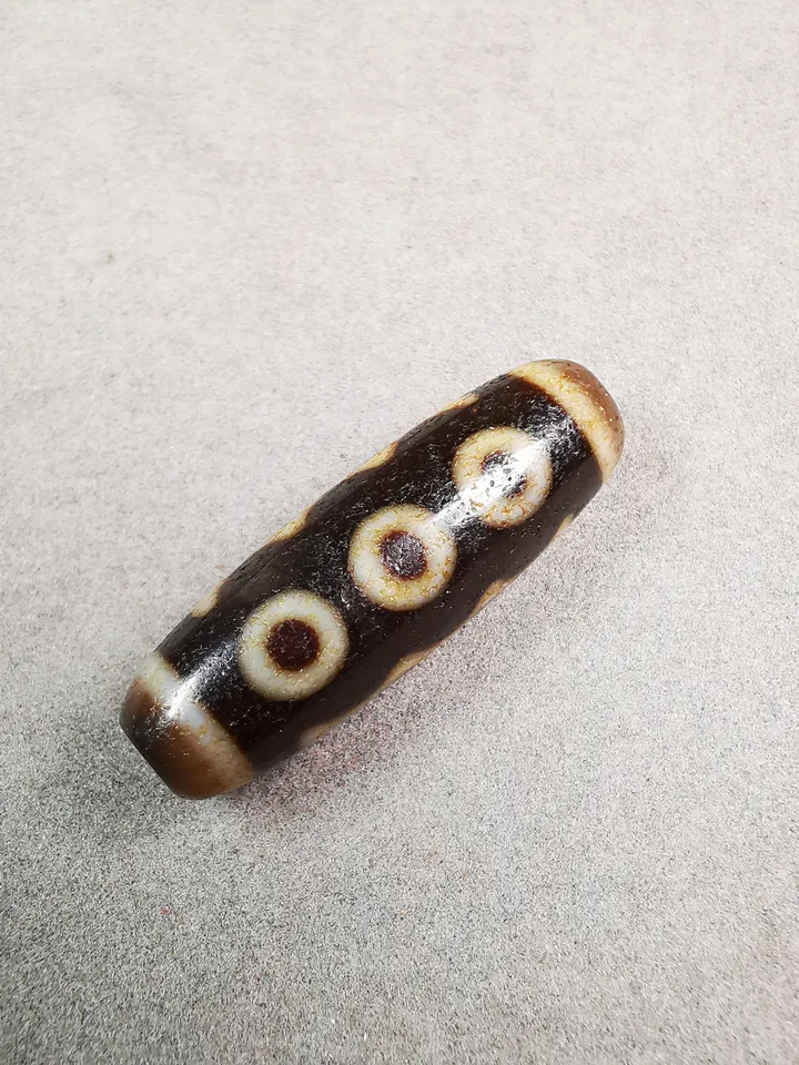 Gandhanra Tibetan 5 Eyed Dzi Bead,Tibetan Chung,Wealth Amulet,Small Size 36*11 mm