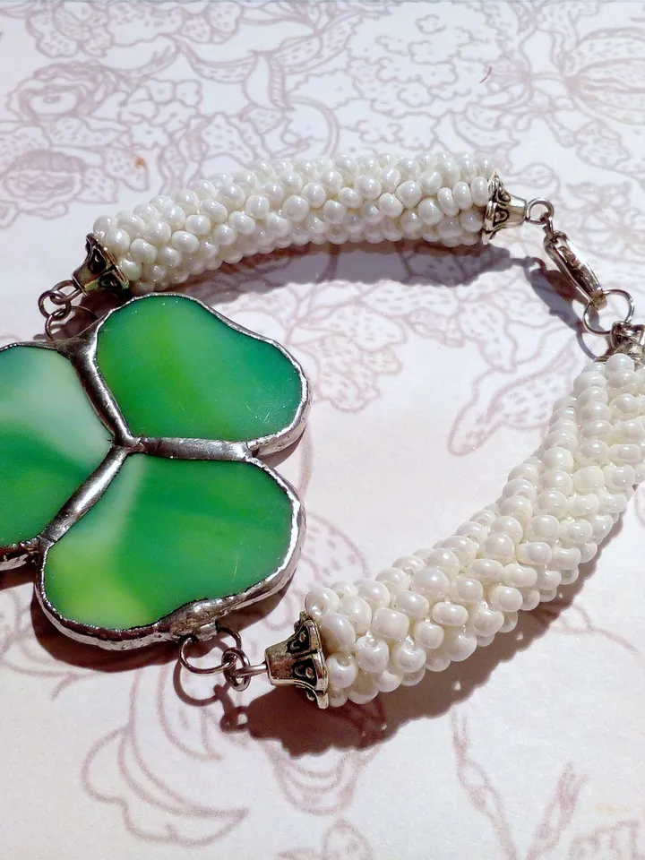 Shamrock bracelet, St Patricks 3 leaf clover Irish bracelet, st patricksday Clover trefoil leaf
